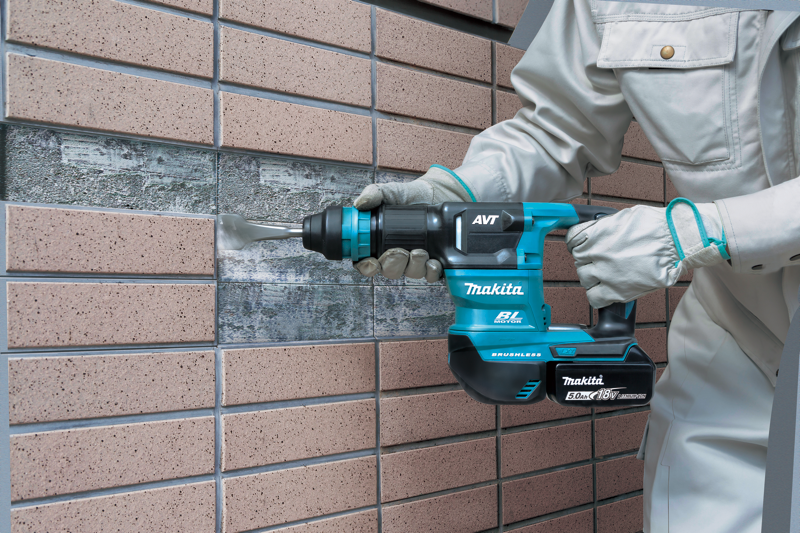 Makita DHK180RTJ Akülü Karo Kırma Makinesi