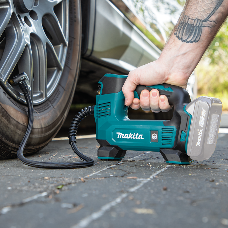 Makita DMP180Z Akülü Şişirici