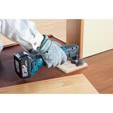 Başlık (kısa SEO): Makita DTM50Z 18V Multitool Kömürsüz Çok Amaçlı Kesme Zımpara