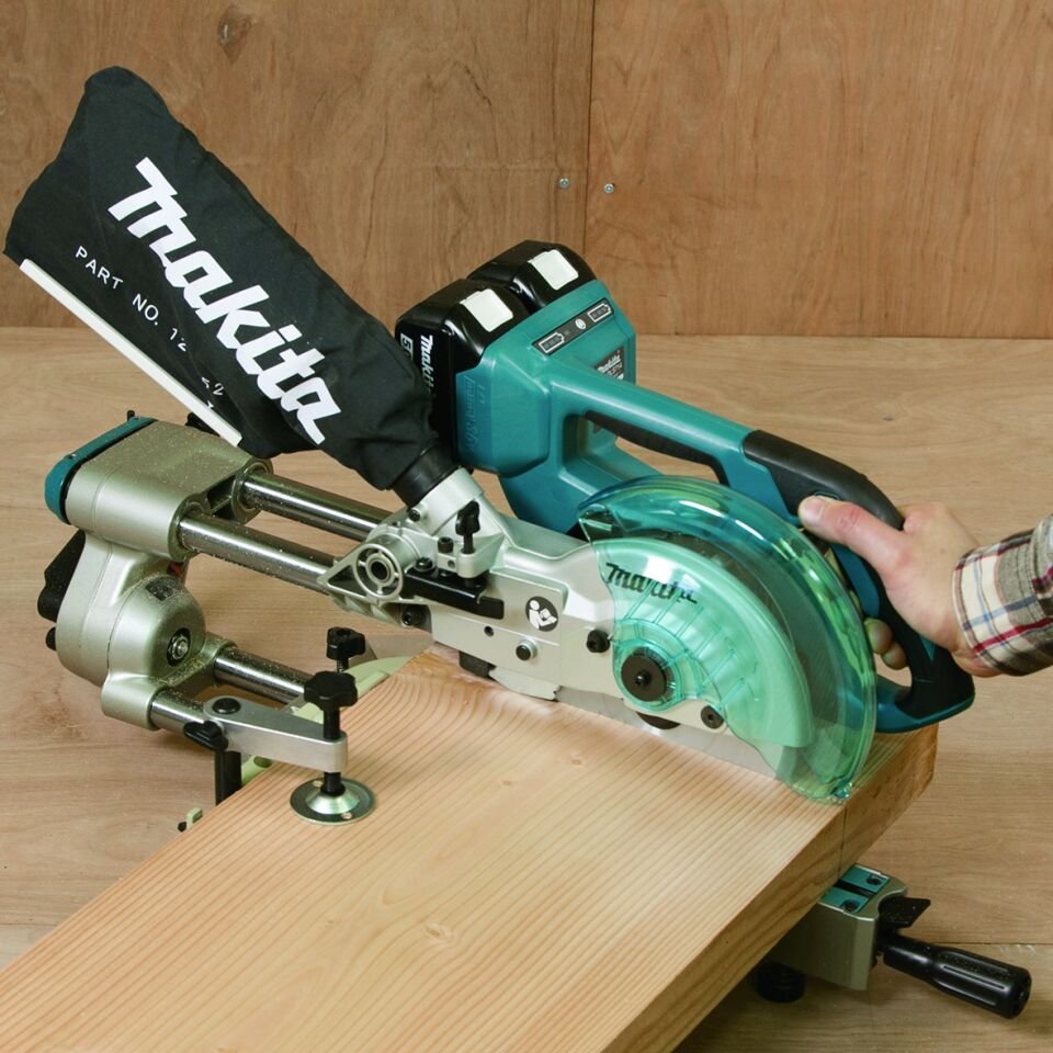 Makita DLS714RT2 Çift Akülü Gönye Kesme Makinesi