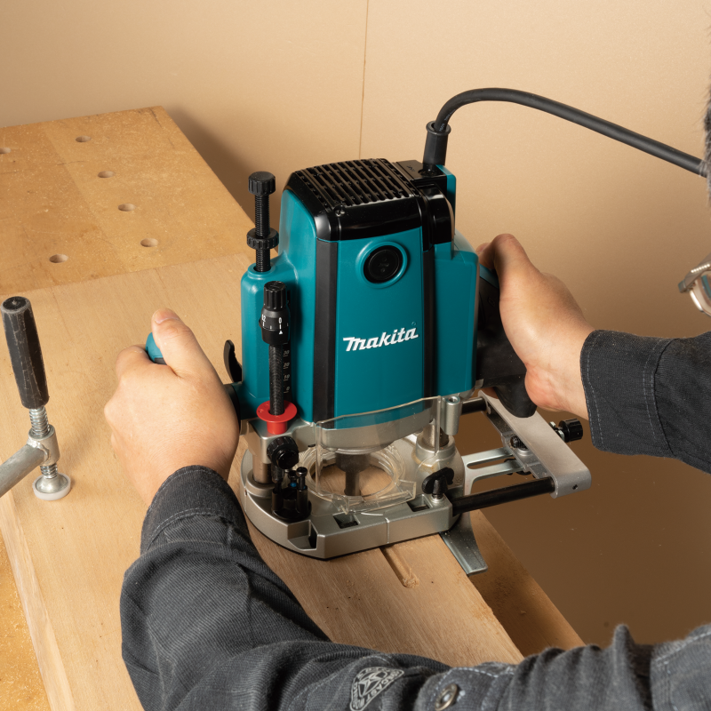 MAKITA RP1802X02 DIK FREZE