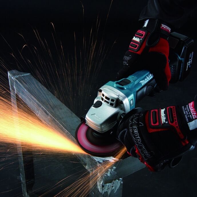 Makita DGA452RMJ Akülü Avuç Taşlama