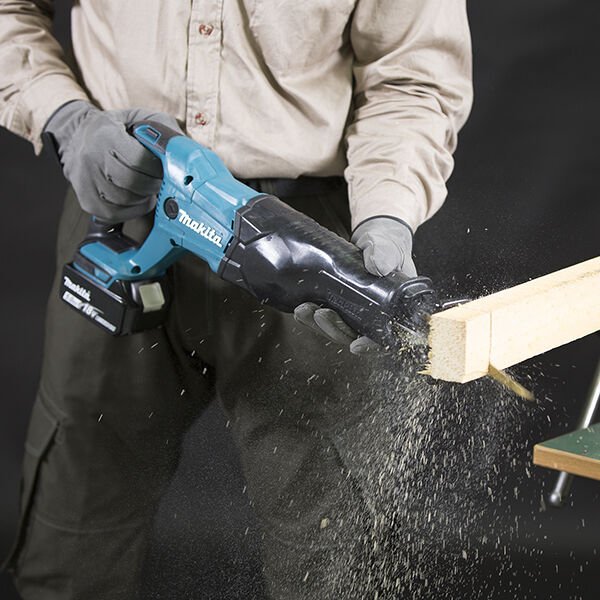 Makita DJR186RFE Akülü Tilki Kuyruğu Kemik Testere