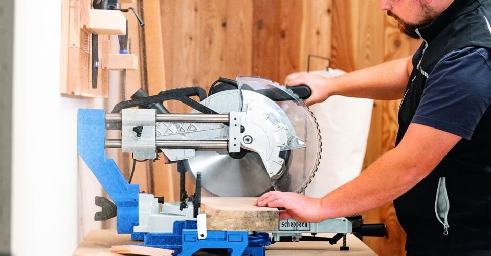 Scheppach Gönye Kesme Makinesi HM305SL